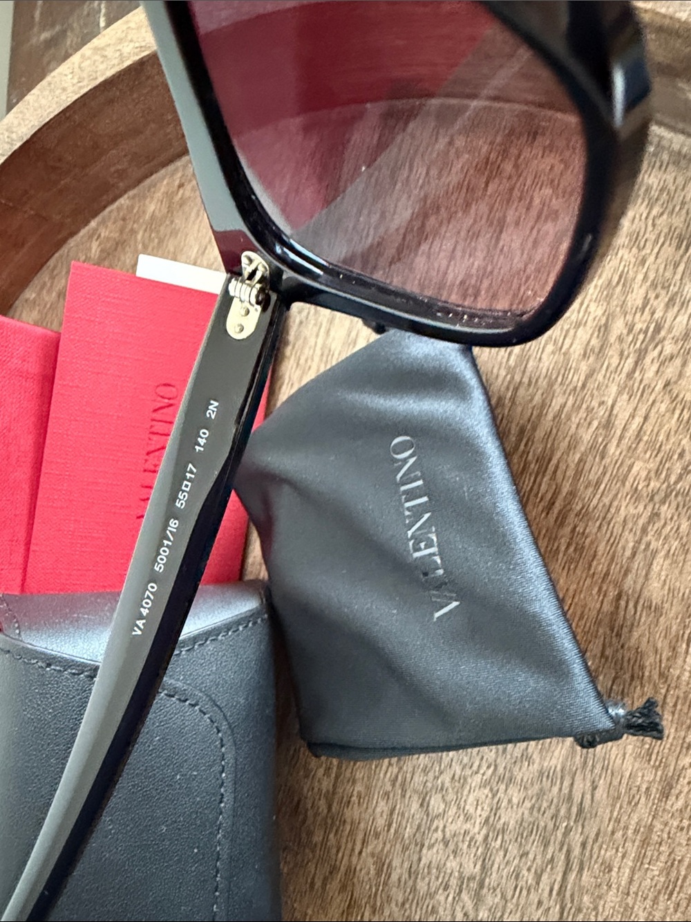 Valentino Black Gradient Rockstud Lens Cat-Eye Sunglasses - Picture 4 of 10